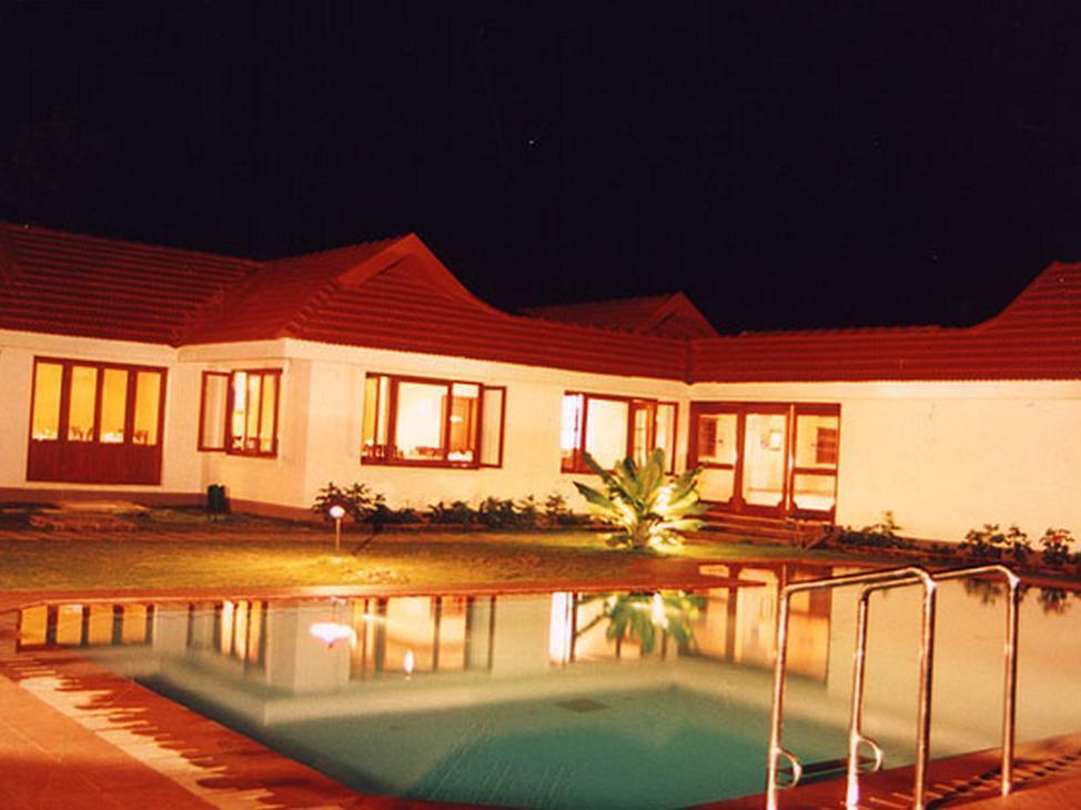 Hotel Silver Crest Thekkady Esterno foto